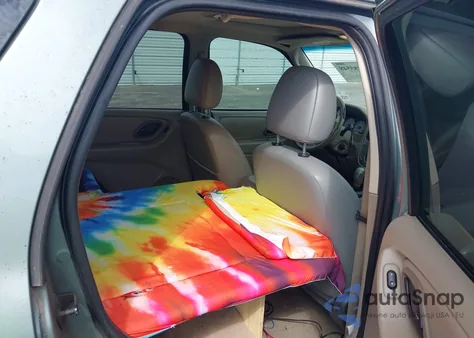 2006 Ford Escape Limited from USA, damaged, VIN 1FMYU04116KC03661